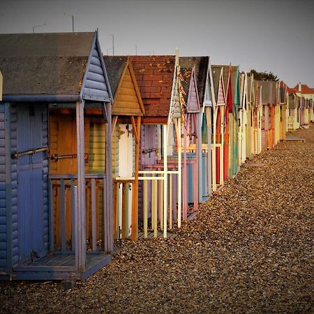 Two Bedroom Private Cottage With Private Parking Just By The Sea Herne Bay Luaran gambar
